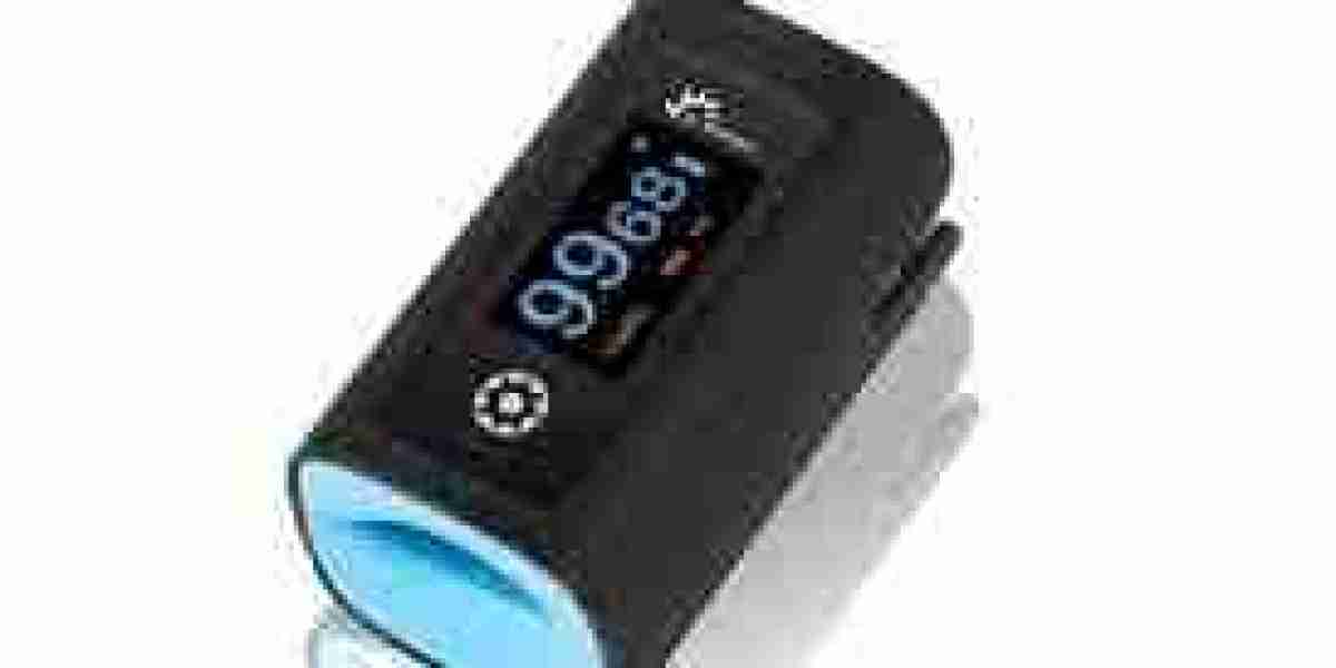The Role of Fingertip Pulse Oximeters in Monitoring Oxygen Levels at Home