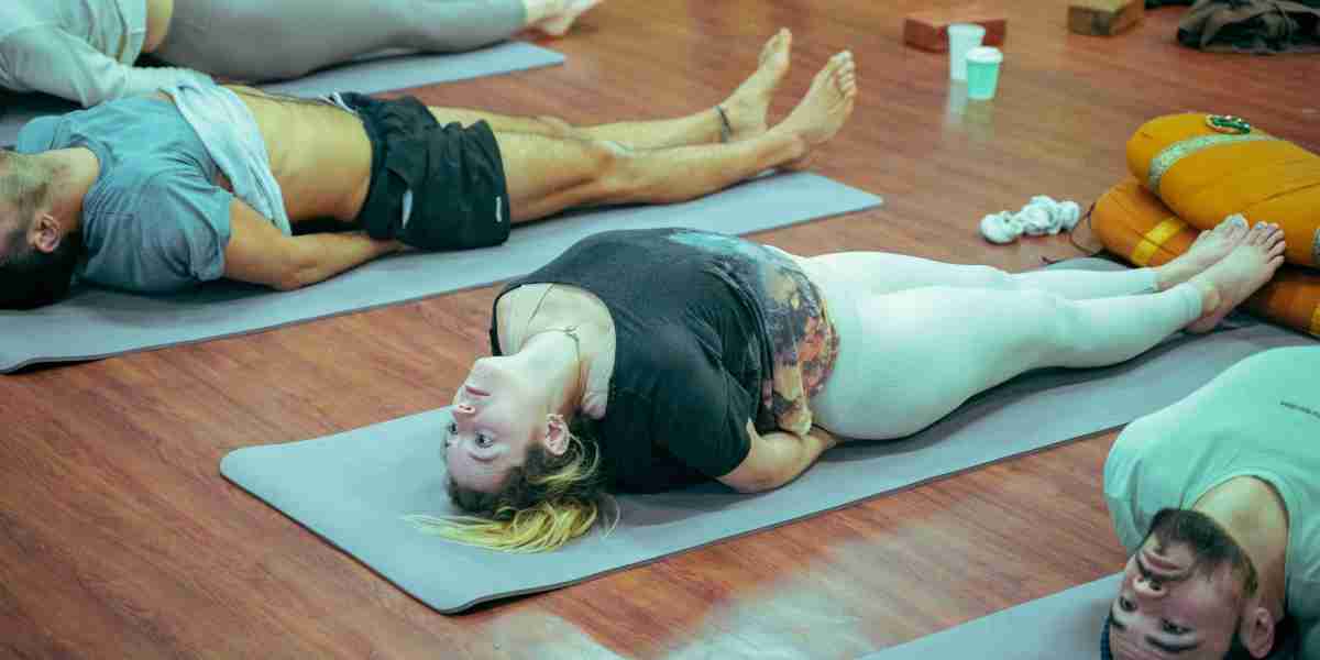 Yoga Teacher Training With A Modern Outlook