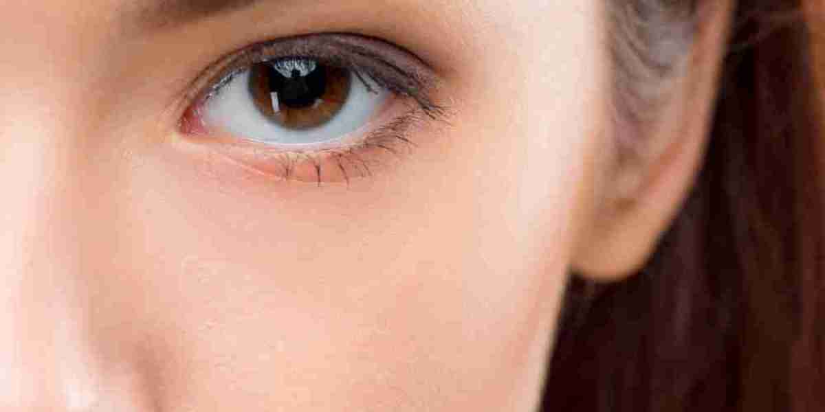 Careprost Eyelash Serum: A Guide To Grow Eyelash