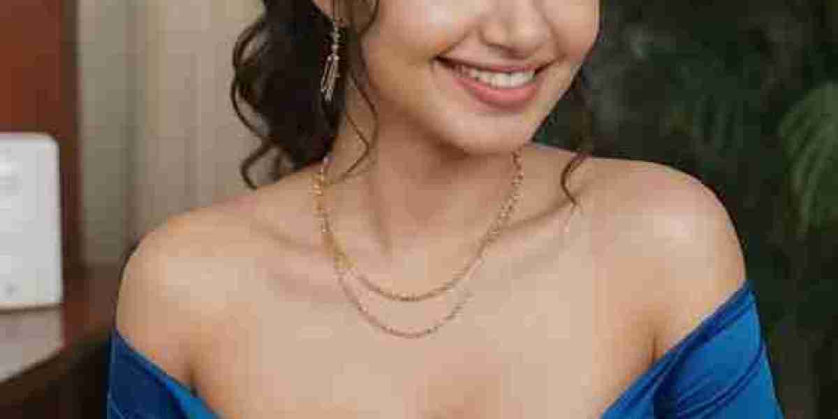 Make Your First-Time Experience Special with the Karachi Call Girl