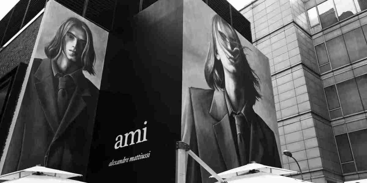 AMI Paris Hoodie: The Ultimate Blend of French Style and Streetwear Comfort